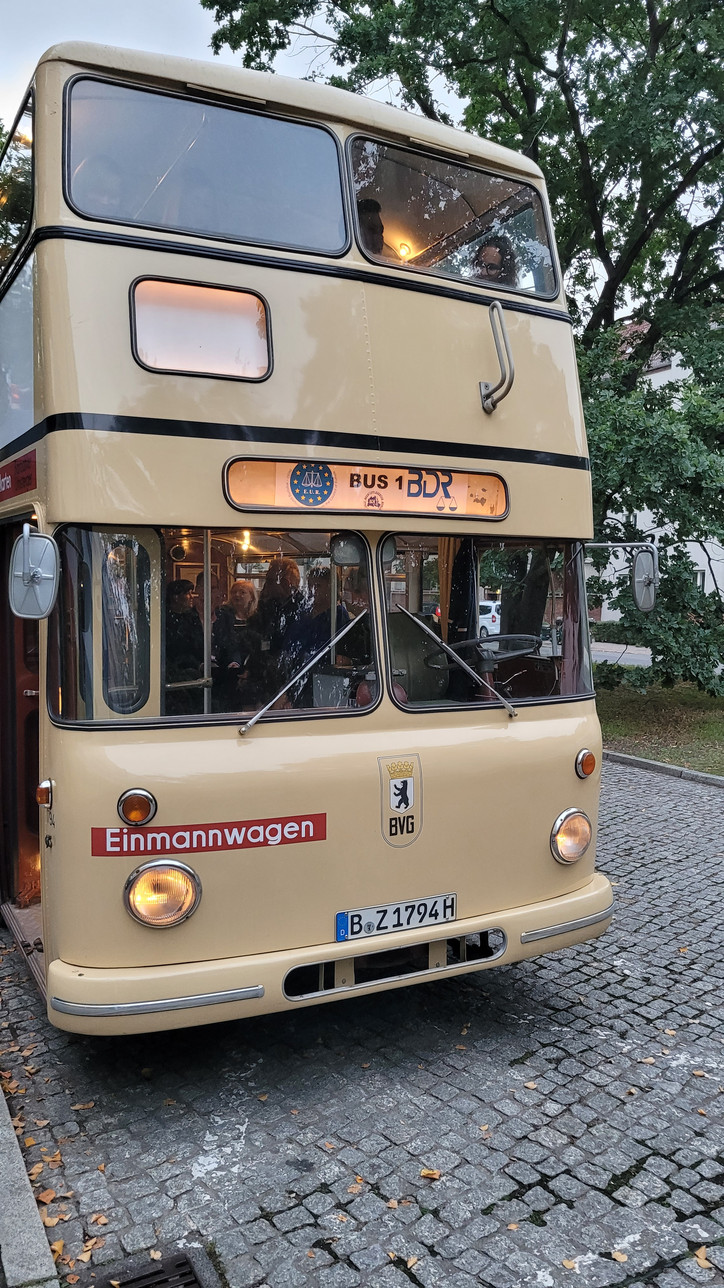 Bus 1794 der Arbeitsgemeinschaft Traditionsbus
